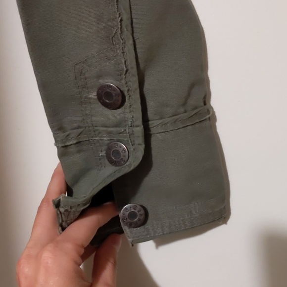 BB Dakota Distressed Moto Crop Jacket - Picture 8 of 8